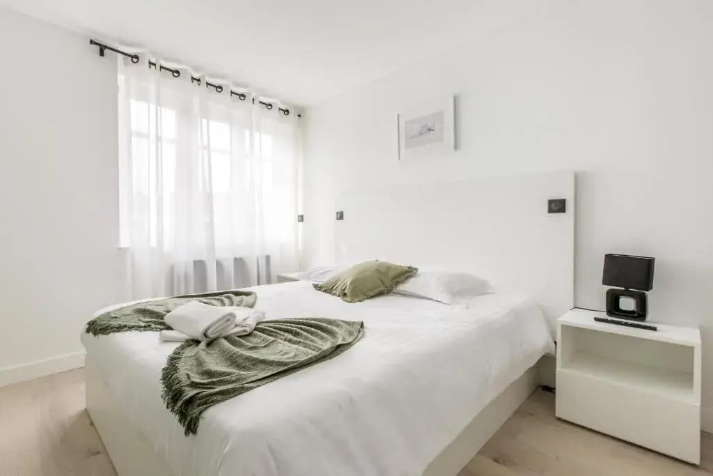 Appartement spacieux et moderne 4 chambres à 5mn à pieds République - Photo 3