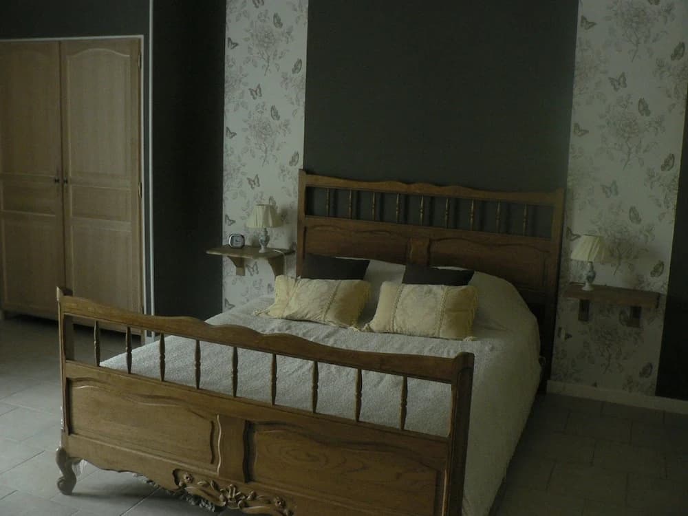 Domaine des Cigognes chambre d'hôtes - Photo 2
