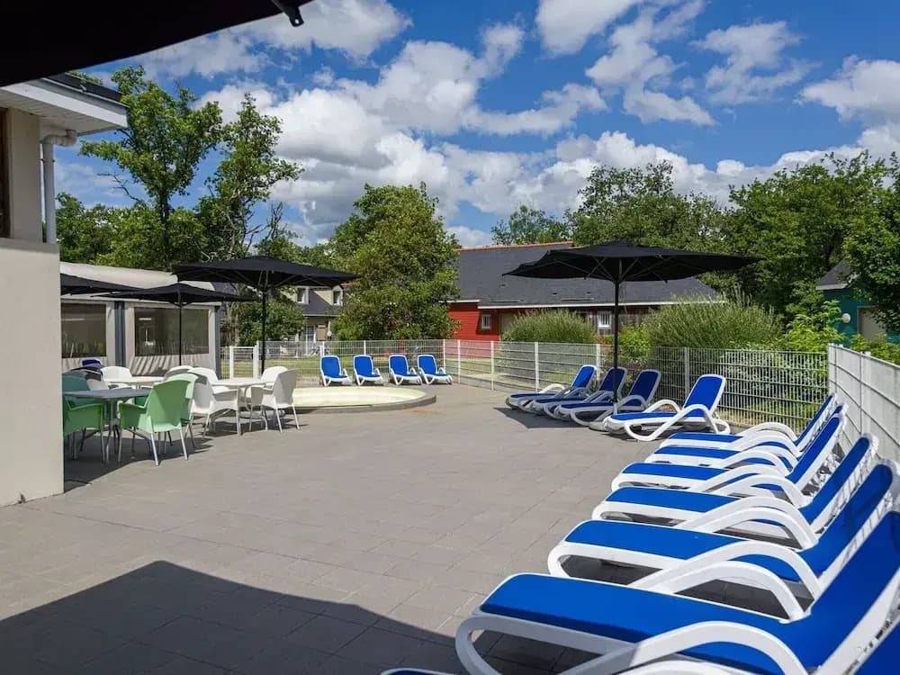 Beautiful Maisonette in a Quiet Area in the Loire - Miniature 7