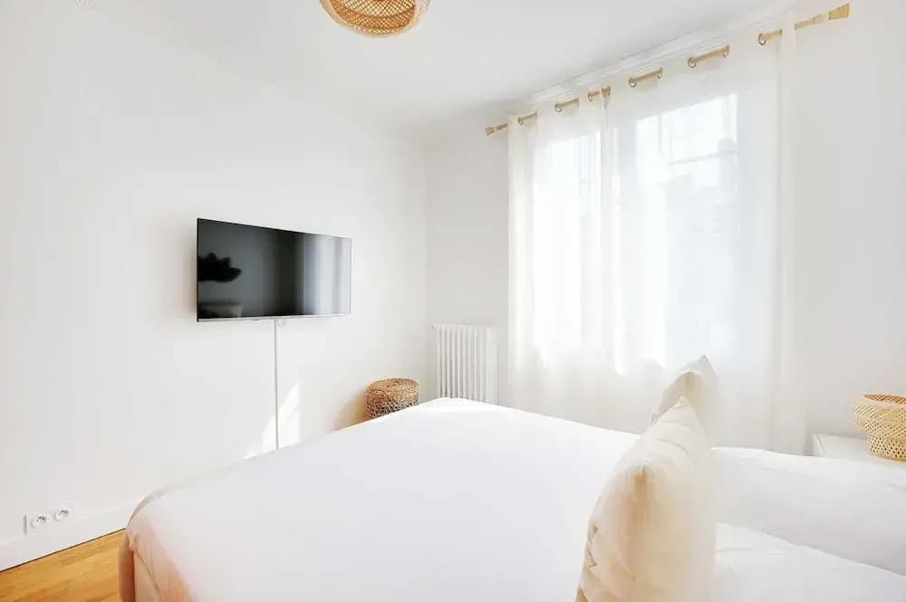 Modern Apartment - Saint-manda - 1br/4p - Photo 3