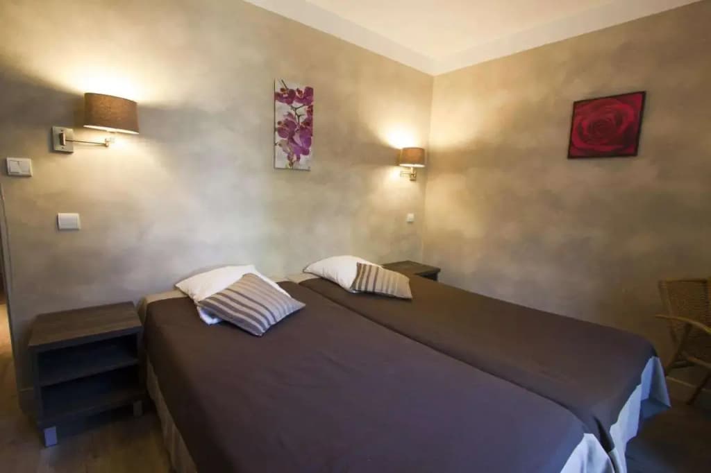 La Residence - Logis De France - Photo 2