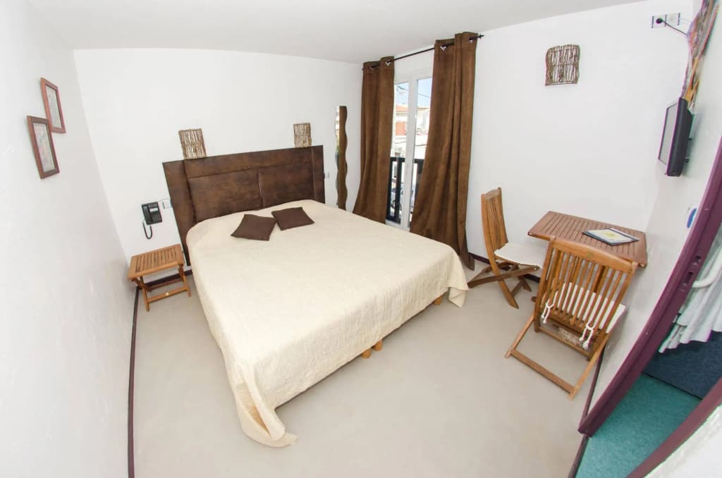 Hotel De la Clape - Photo 4