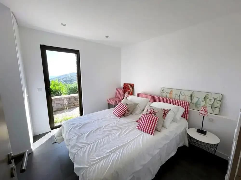 Villa in Gaou With Sea View and Beach - Photo 1