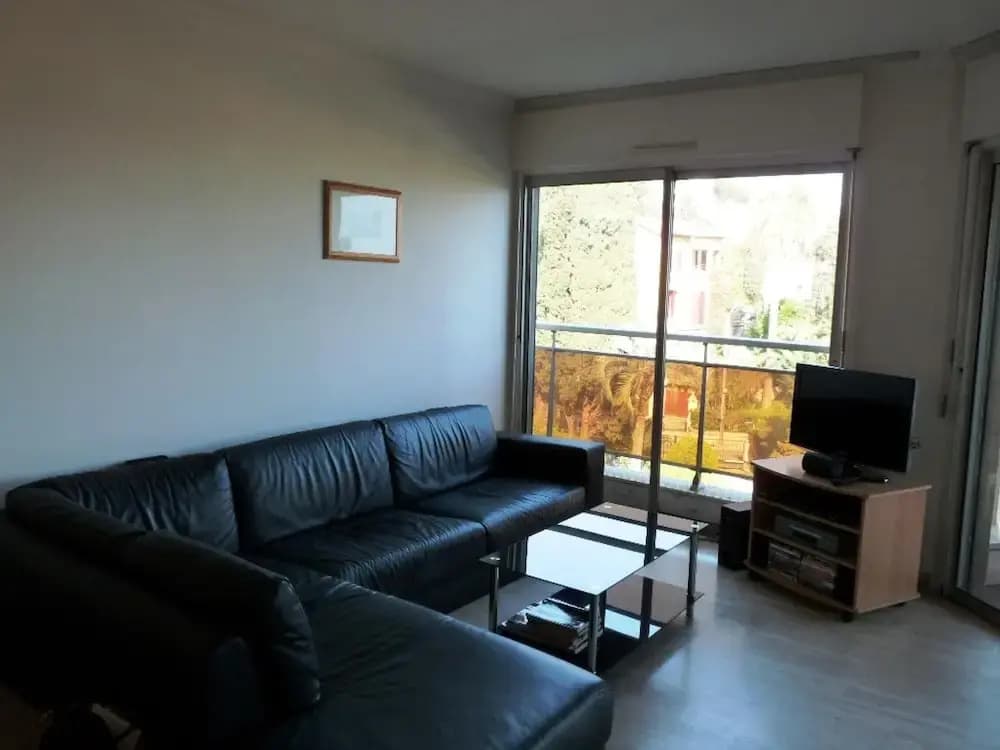 Two Bedroom Apartment Near the Beach in Cannes Terrace and Aircon - 814 - Photo 5