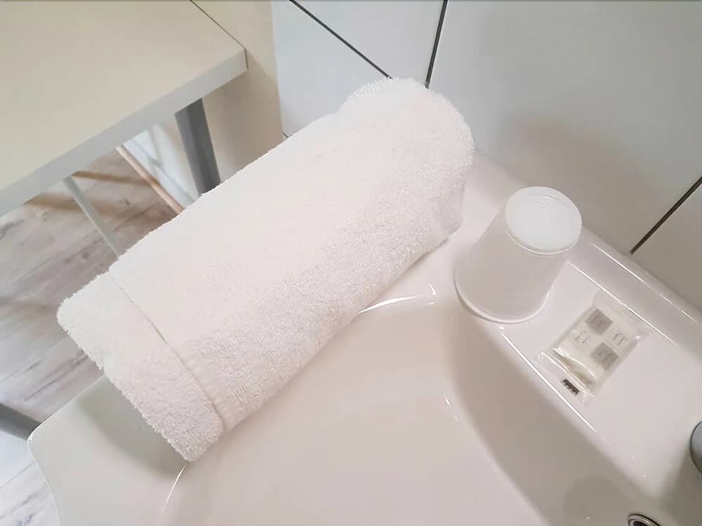 budget hotel weber-Strasbourg Centre Gare - Miniature 7