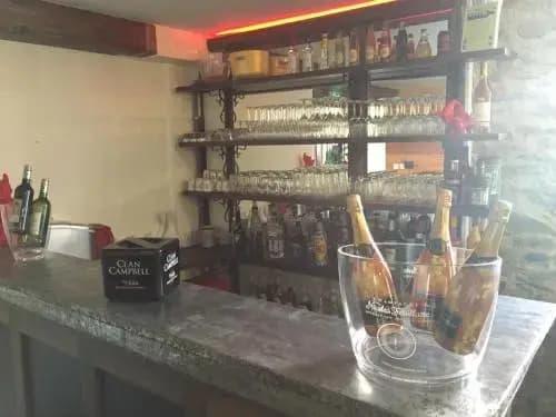 Ô Petit Hôtel - Miniature 8