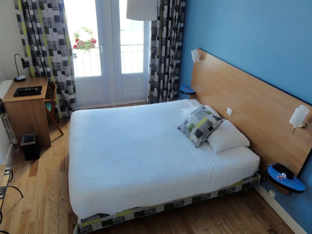 Hotel Oscar - Photo 4