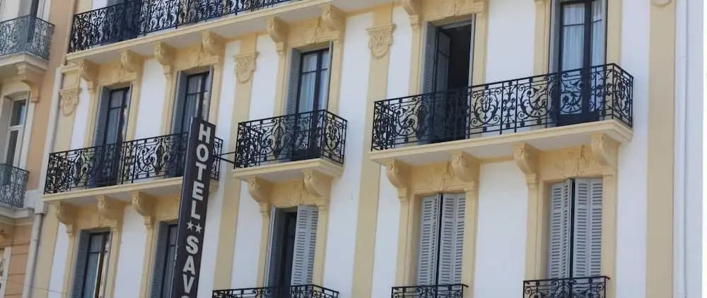 Hôtel Savoy - Photo 1