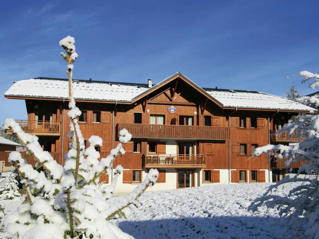 Attractive Apartment With a Balcony in Le Grand Massif - Miniature 6