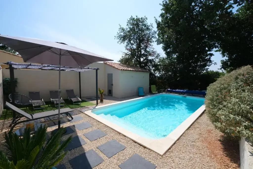 Maison Familiale Avec Piscine Privée Et Sécurisée Située À Caumont Sur Durance Dans Le Vaucluse Pour 6 Personnes Ls6-341 A...