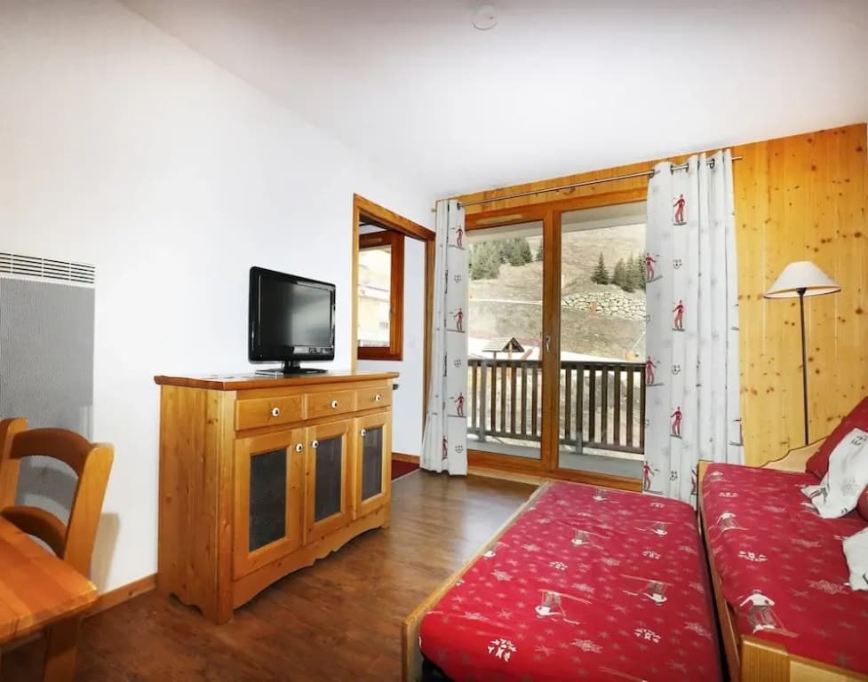 Apartment in Orcieres With Heated Pool - Photo 1