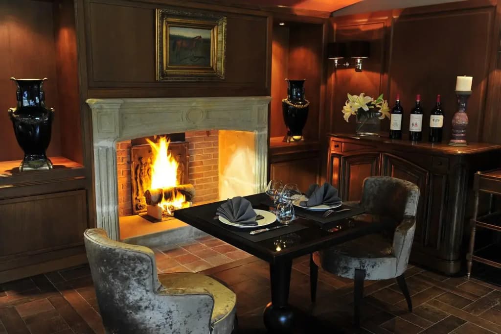 Le Domaine Chateau du Faucon - Photo 2