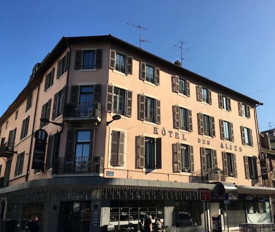 Hôtel des Alpes - Photo 1