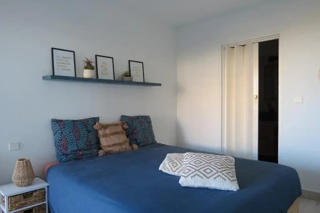 Coup de cœur pour ce cosy T2 avec vue imprenable sur la mer - 4GSUD101 - Miniature 6