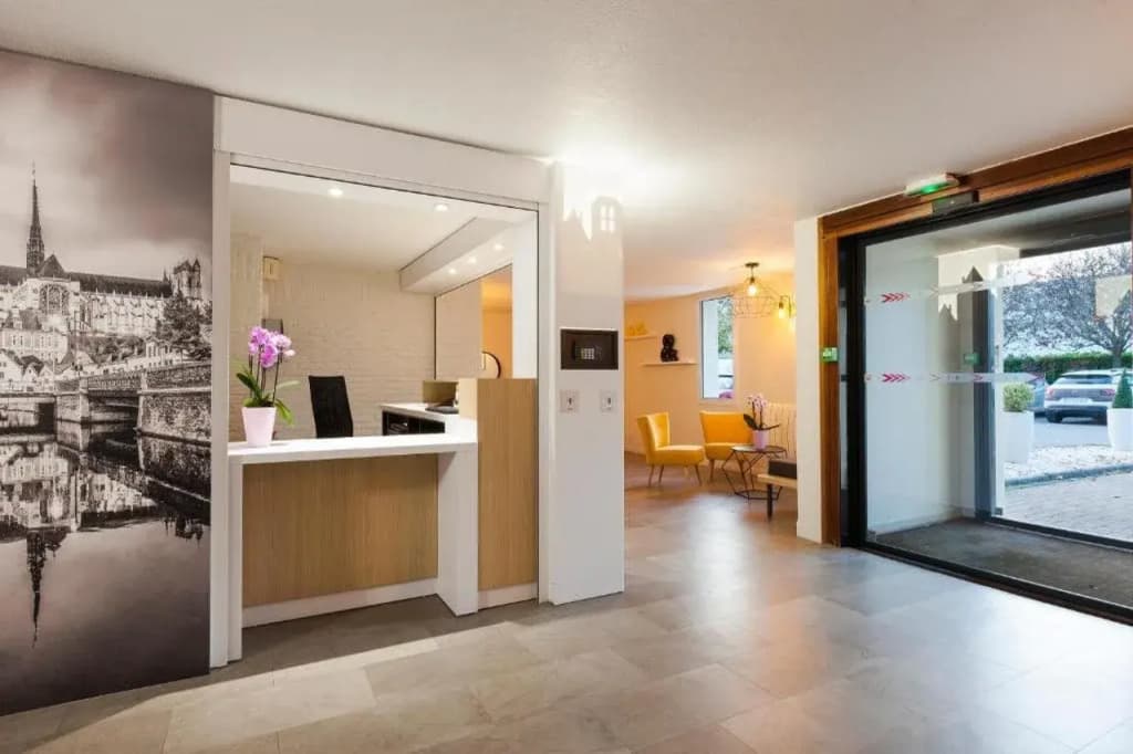 Comfort Hotel Amiens Nord - Miniature 7