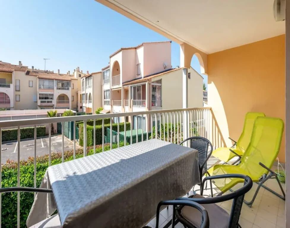 Serene Escape in Agde - Photo 5