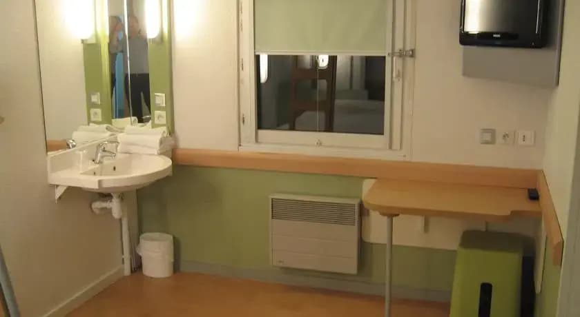 B&B HOTEL Mulhouse Dornach - Miniature 8