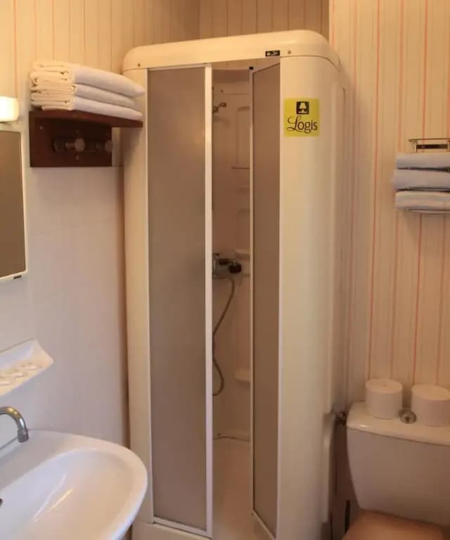Hotel La Tour Brette - Miniature 8