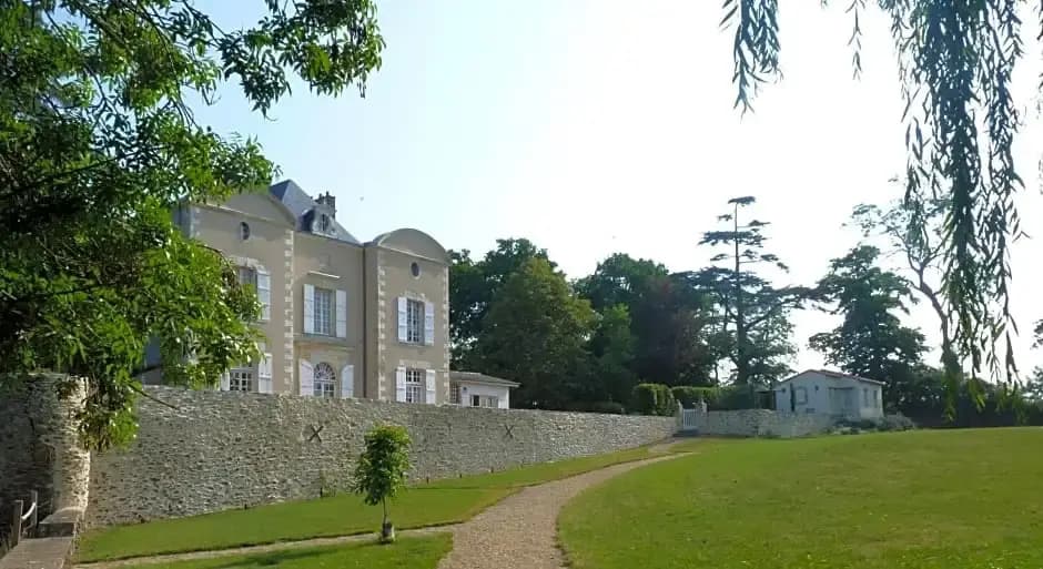 Domaine du Chêne Crucy - Photo 1