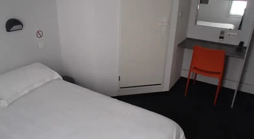 Fasthotel Albi - Photo 5