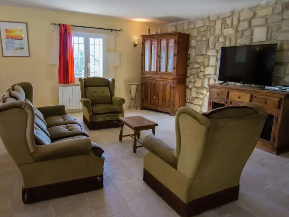 Welcoming Villa with Private Pool in Montfrin - Miniature 6