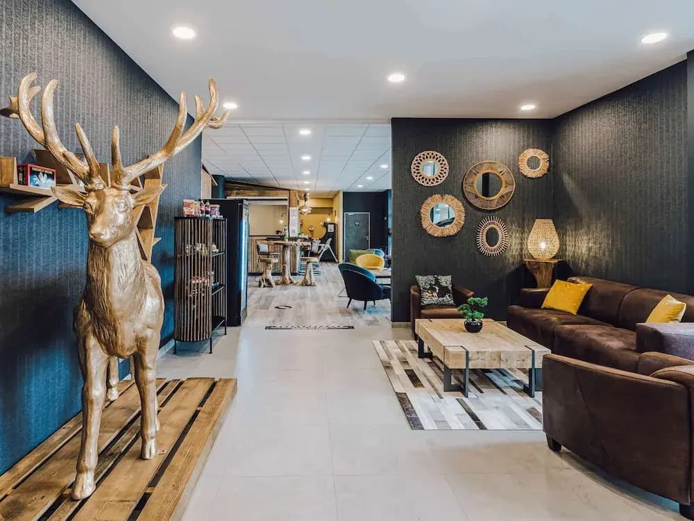 ibis Styles Contres-Cheverny - Photo 1