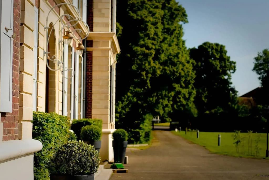 Château de l'Hermitage - Photo 1