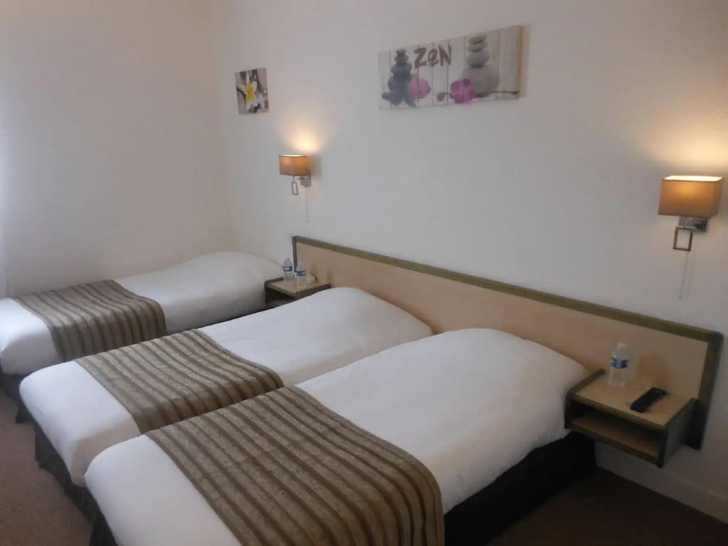 Hotel La Buissonniere - Photo 4