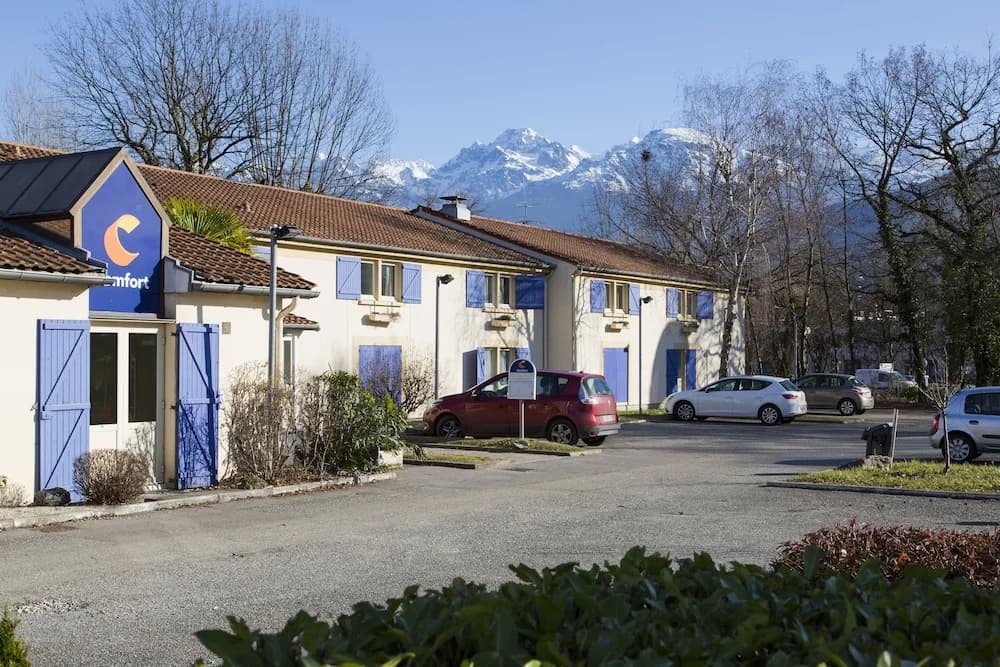 Comfort Hotel Grenoble Meylan - Photo 1