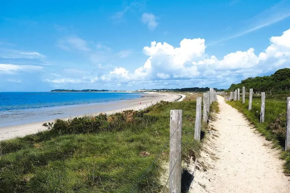 Holiday Home in France With Sea View Terrace - Miniature 8