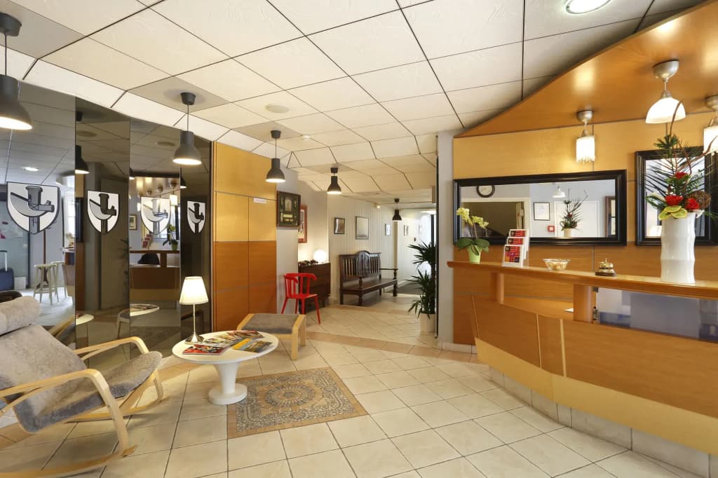 Hôtel Le Roncevaux - Photo 2