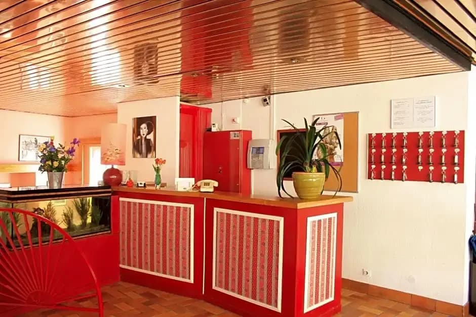 Hotel Saint Jacques - Photo 2
