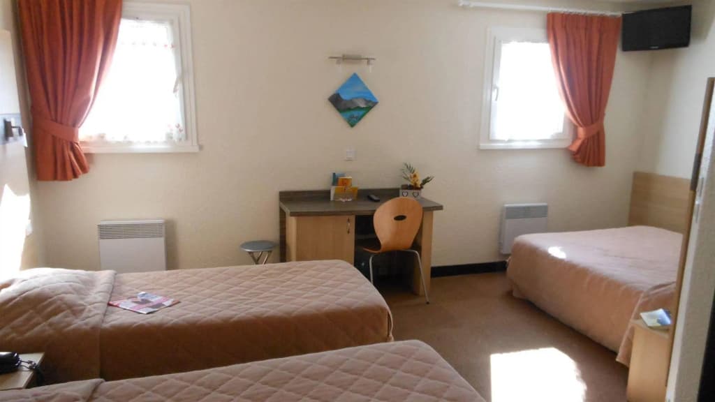 Hotel The Originals Annecy Nord (ex P'tit-Dej Hotel) - Photo 3