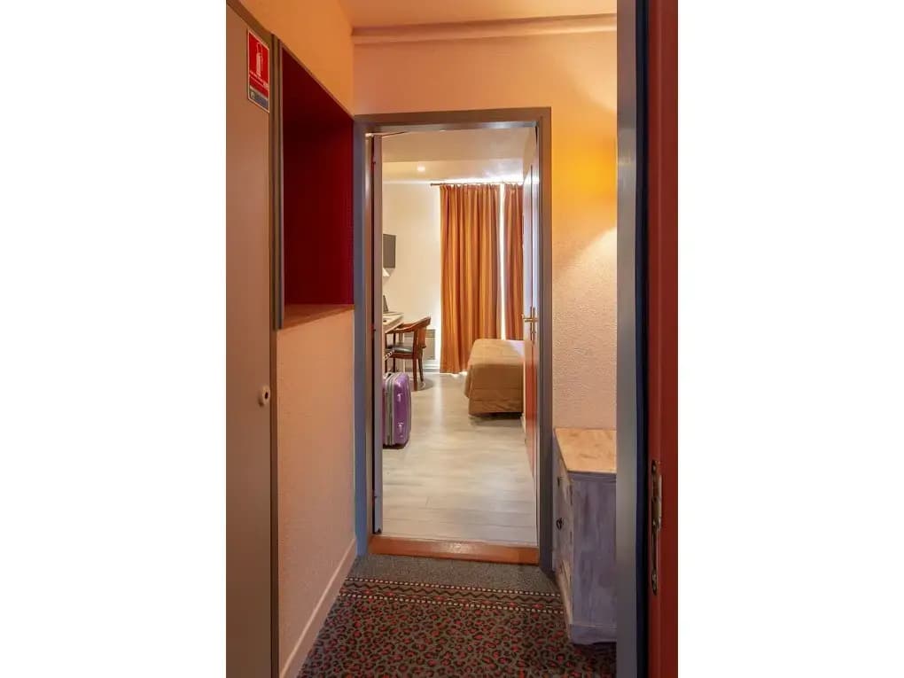 Hôtel Providence - Photo 2