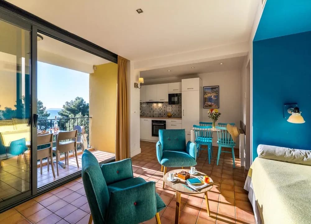 Apartment in Saint-tropez With Beach Access - Miniature 7