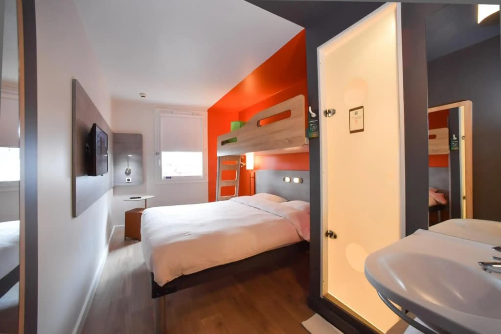 Ibis Budget Saint Lo - Miniature 6