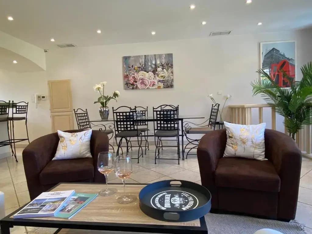 Magnifique maison de village 95m2 avec piscine privée - Miniature 8