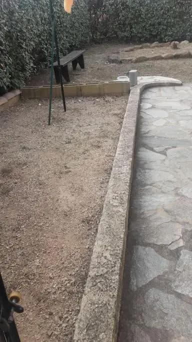 Appartement T2 bas de villa avec jardinet au calme proche mer - Photo 2