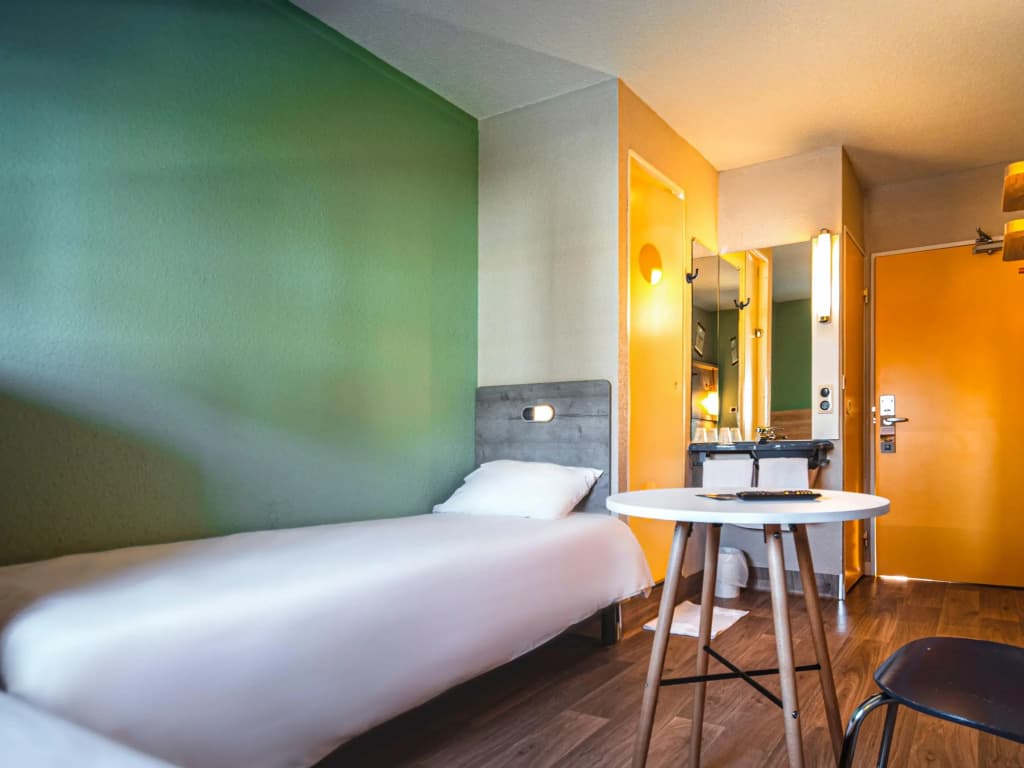 Ibis Budget Saint-Brieuc Yffiniac - Miniature 6