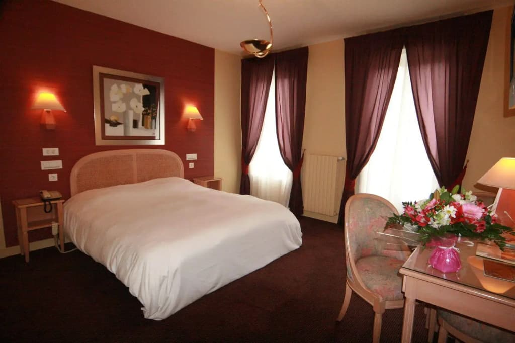 Grand Hôtel de Courtoisville - Photo 5