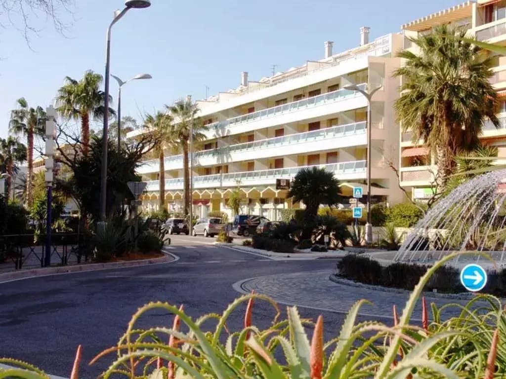 Appartement Le Lavandou, 2 pièces, 4 personnes - FR-1-251-297 - Photo 1