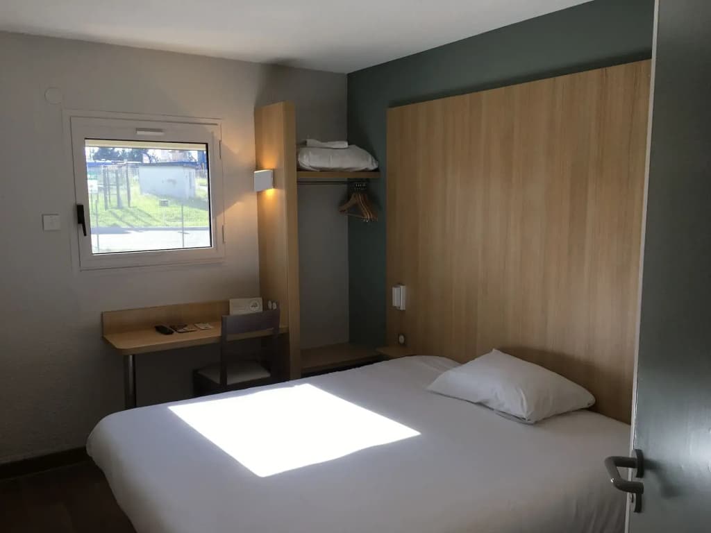 B&B HOTEL Angoulème - Photo 4