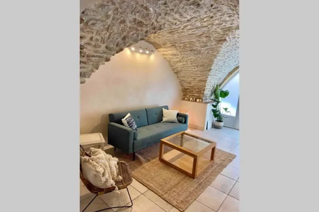 Superbe appartement en pierre fraîchement rénové - Photo 5