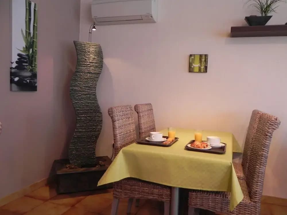 Hôtel les Pins - Photo 2