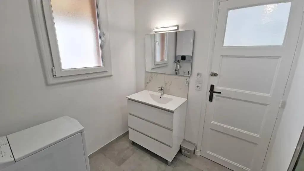 Maxbnb - T2 Balcon 50m2 - Climatise - Ouest - - Miniature 6