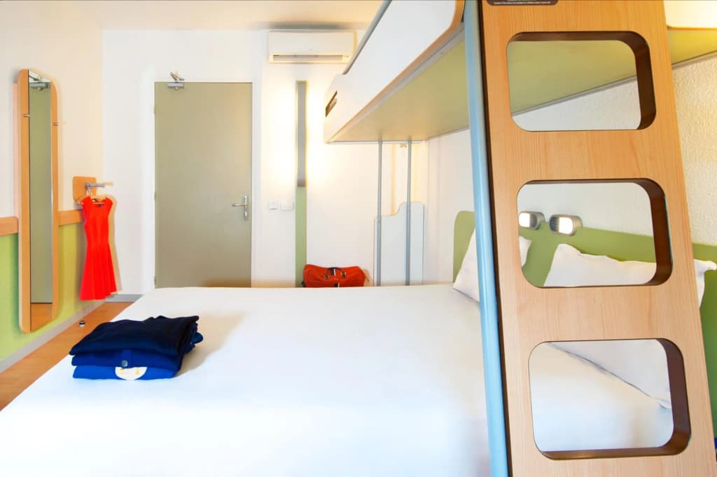 ibis budget Tours Centre Gare - Photo 4