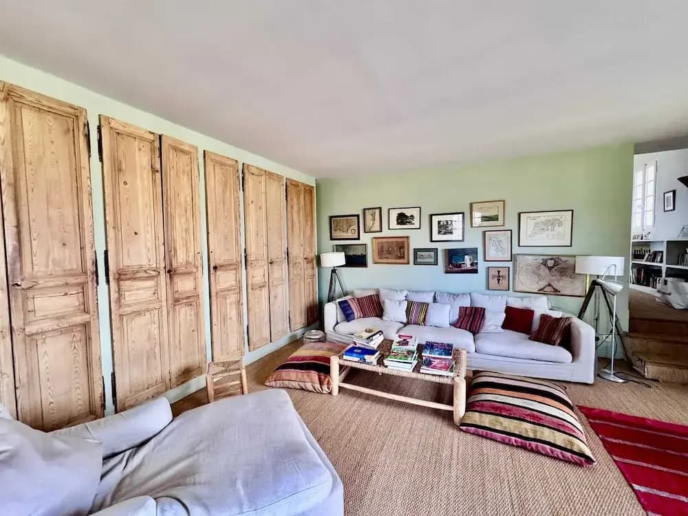 New Bastide Couronne d Aix Luxury in Aix-en-provence A Sophisticated Retreat for Families and Friends - Photo 2