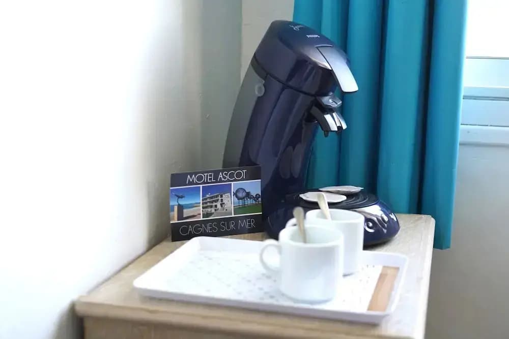 MOTEL ASCOT - Hôtel & Appartements - Photo 5