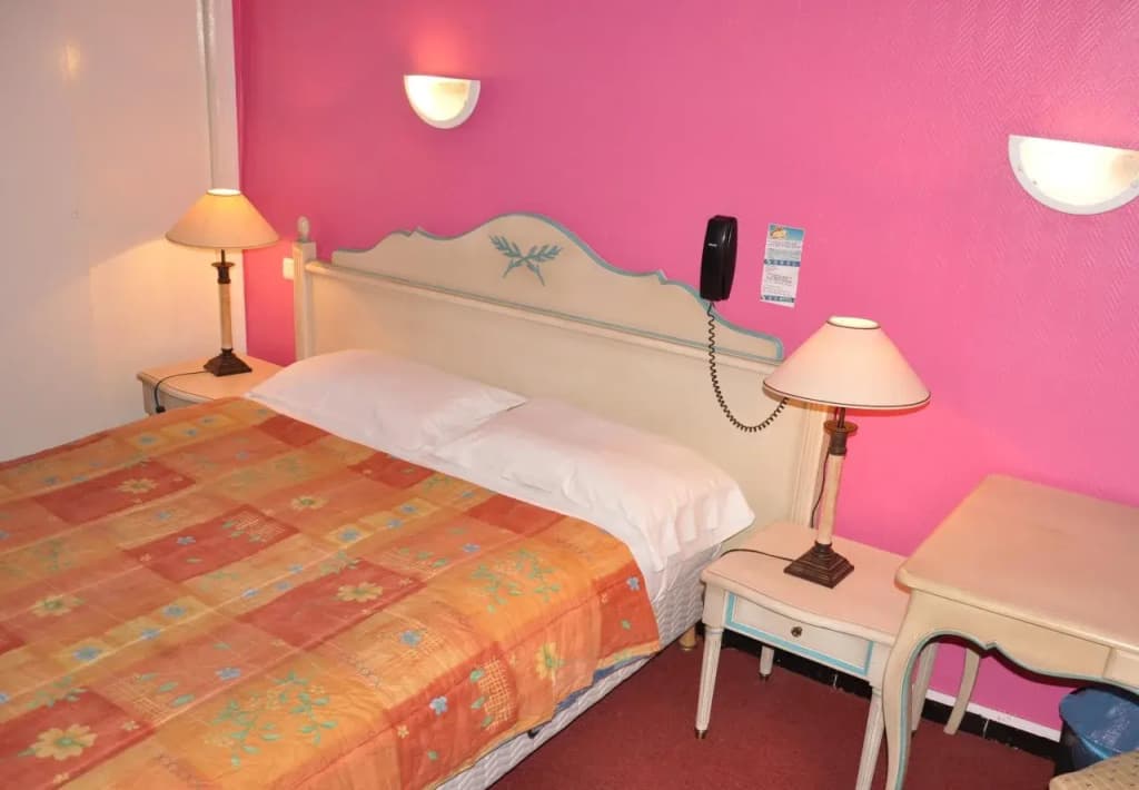 Hotel Moderne - Photo 2