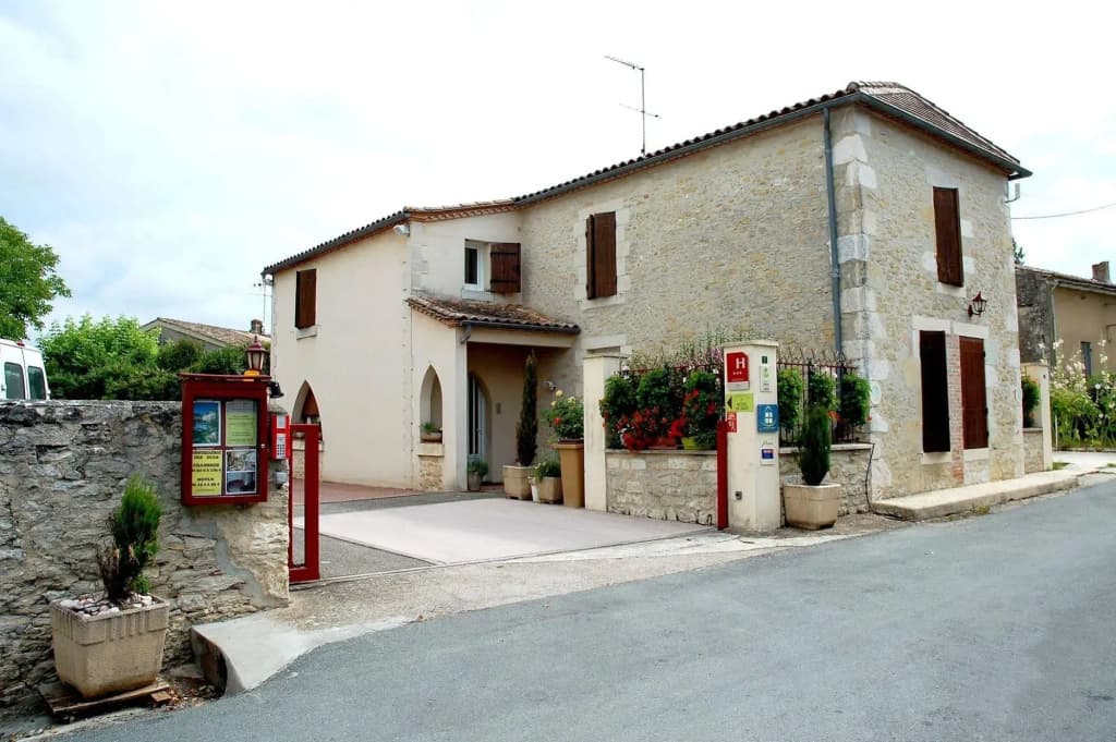 LOGIS Hostellerie des Ducs - Photo 1